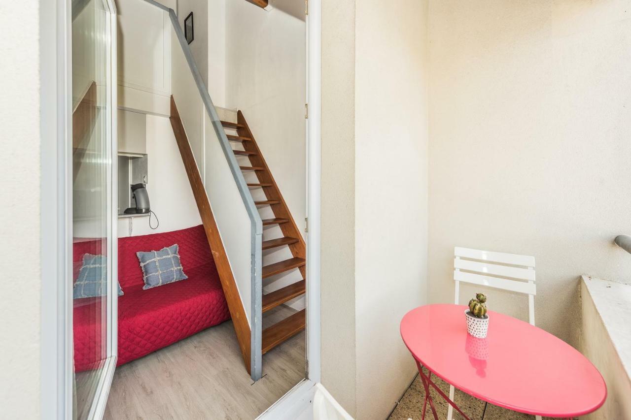 James Cook - Fairytale Factory Apartment Bussy-Saint-Georges Exterior foto